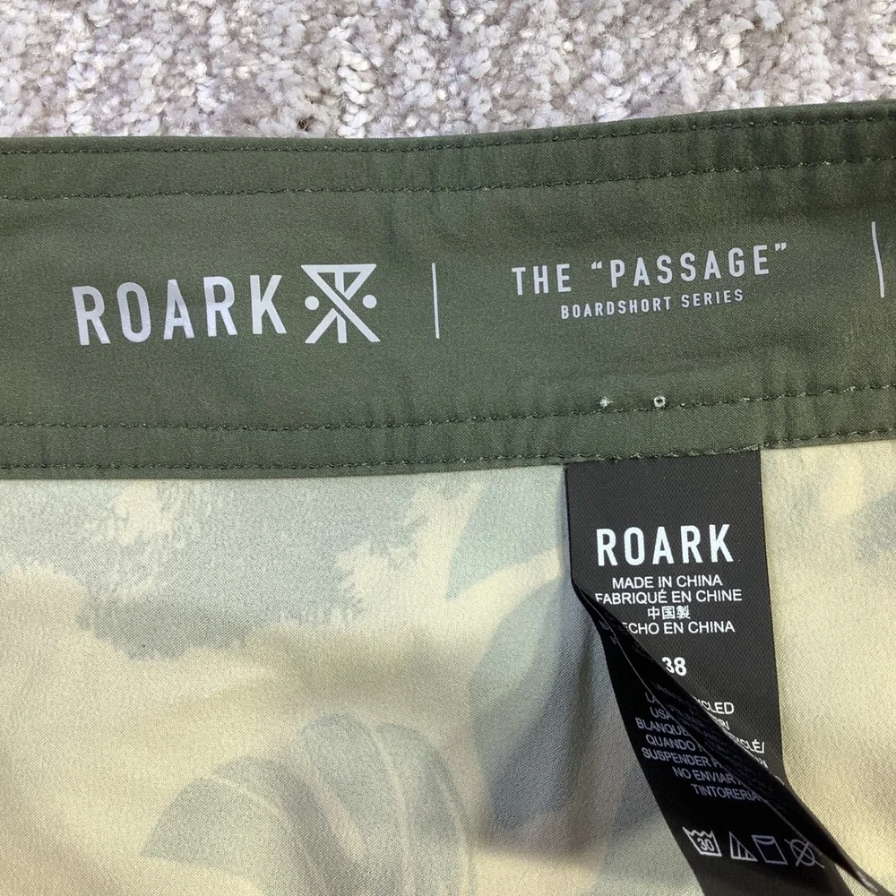 Roark Passage Primo Paradaiso Boardshorts Mens Size 38‎ NWT